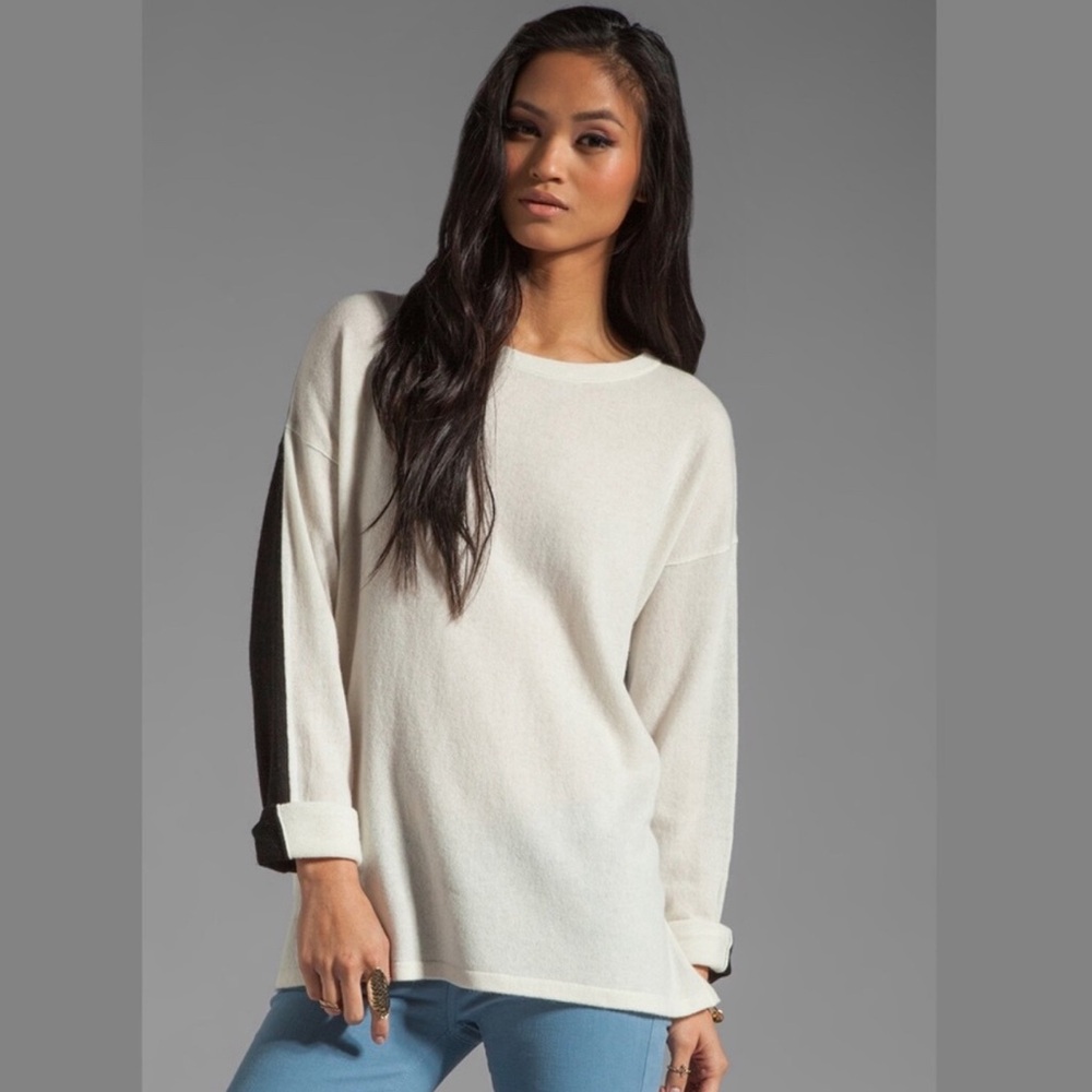 Vince cashmere long sleeve round neck black cream white sweater women’s medium